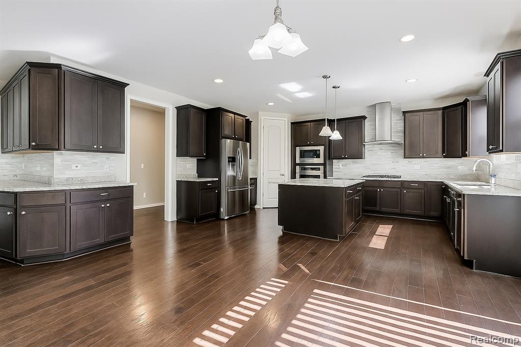 47639 Alpine Drive, Novi, MI — Photo 8