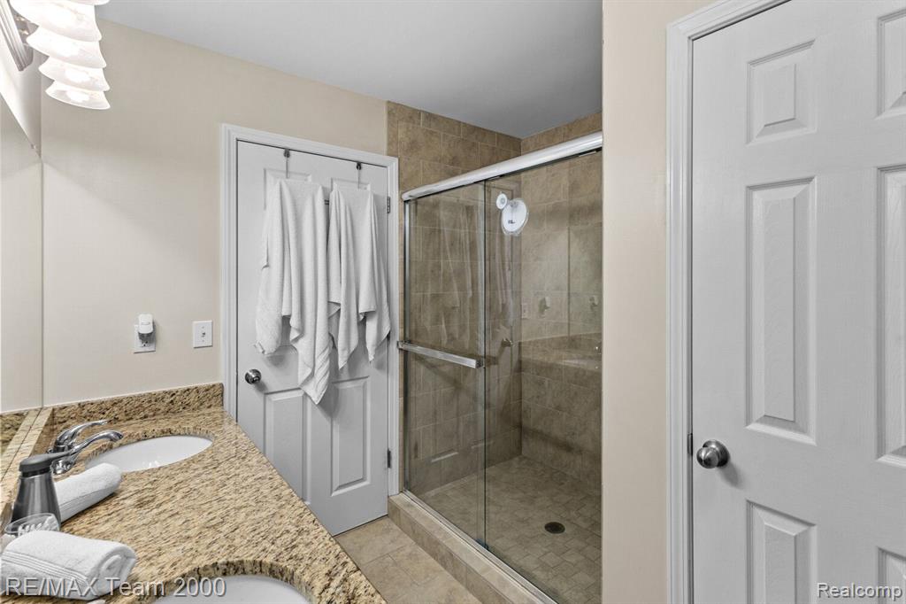 51139 GOLD RIDGE Lane, Canton, MI 48188 — Photo 7
