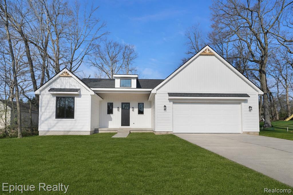 2432 Holland Street, Lake Orion, MI — Photo 34