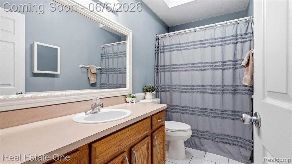 23344 Bunte Court, 43, Trenton, MI 48183 — Photo 13