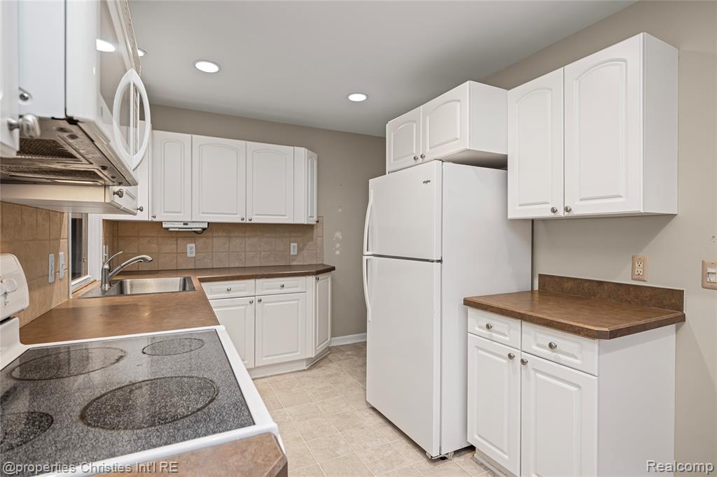 715 N Blair Avenue, Royal Oak, MI 48067 — Photo 23
