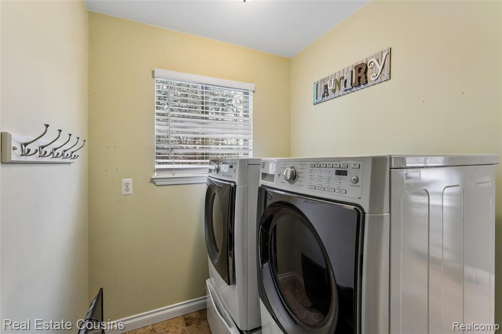 1520 NE Eden Gardens Drive S, Fenton, MI 48430 — Photo 12