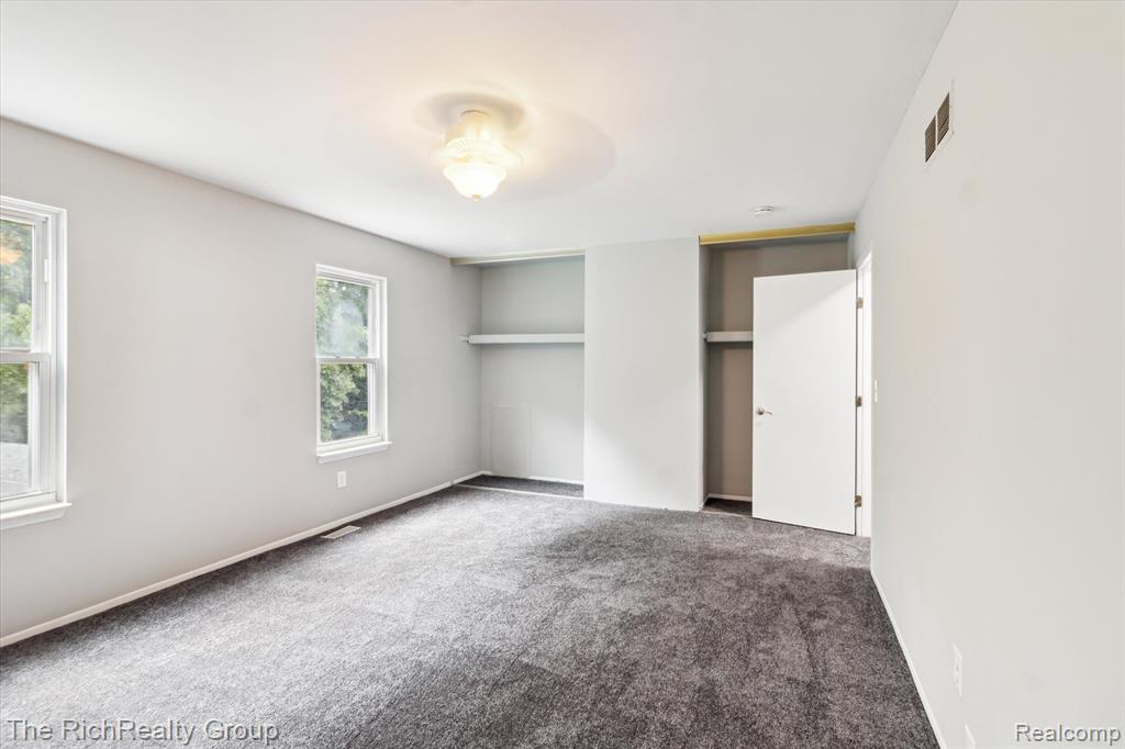 43101 LANCELOT Drive, Canton, MI 48188 — Photo 42