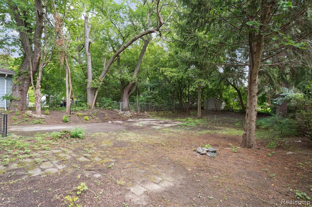 718 N Chevrolet Avenue, Flint, MI 48504 — Photo 34