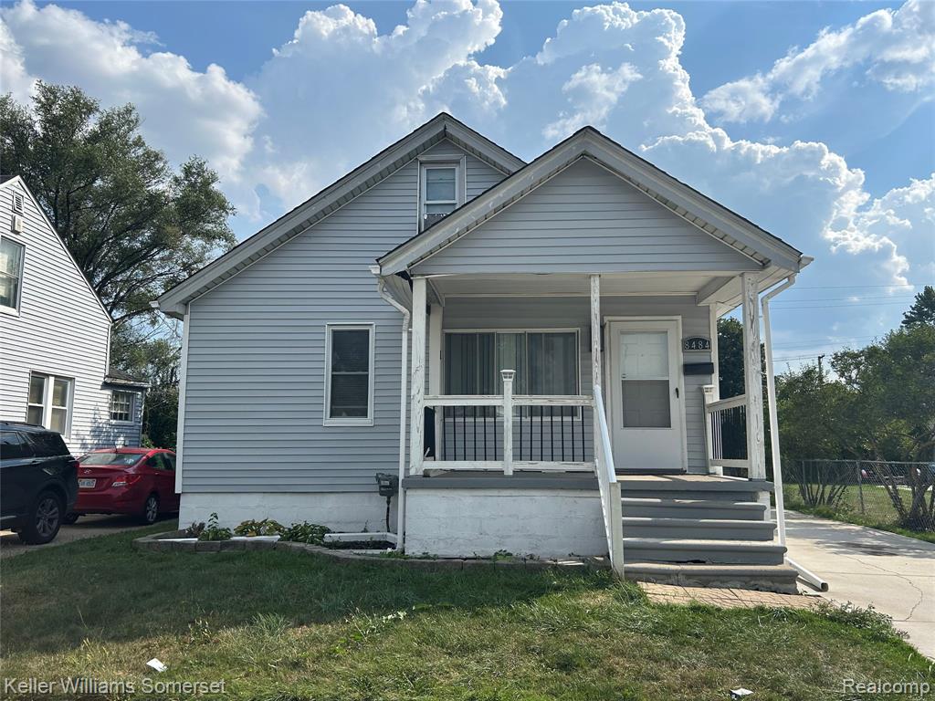 8484 Chalmers Avenue, Warren, MI 48089