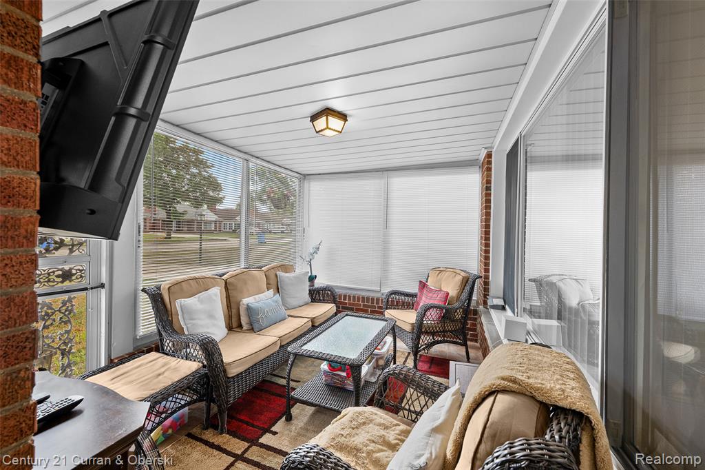 5741 Hubbell Street, Dearborn Heights, MI 48127 — Photo 5