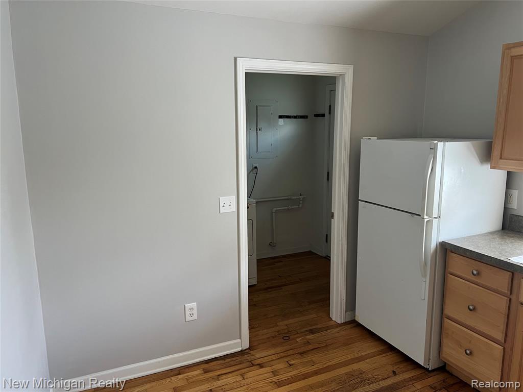 5659 CLIPPERT Street, Dearborn Heights, MI 48125 — Photo 20