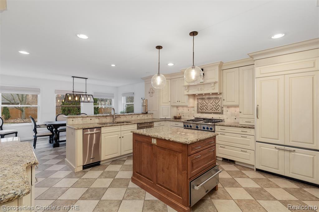 1059 Berkshire Road, Grosse Pointe Park, MI 48230 — Photo 15