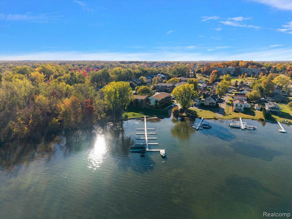 44800 Bayview Drive, 33, Novi, MI 48377 — Photo 63