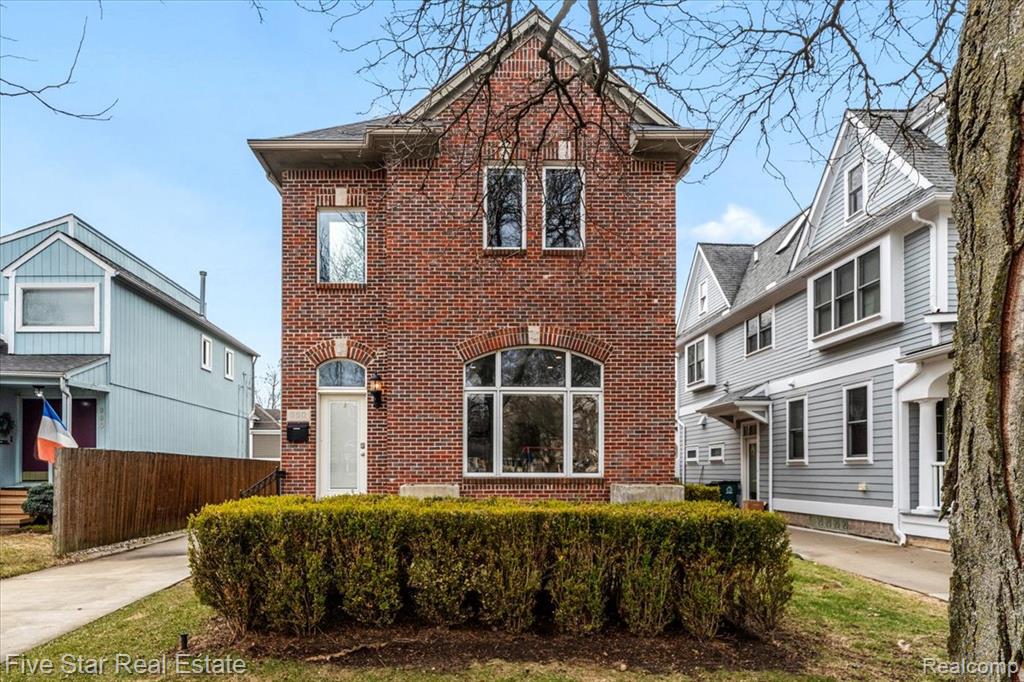 960 Davis Avenue, Birmingham, MI 48009 — front exterior