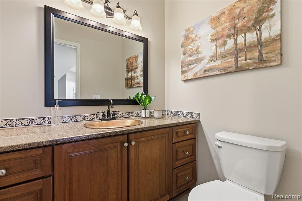 966 Majestic Drive, Rochester Hills, MI 48306 — Photo 36