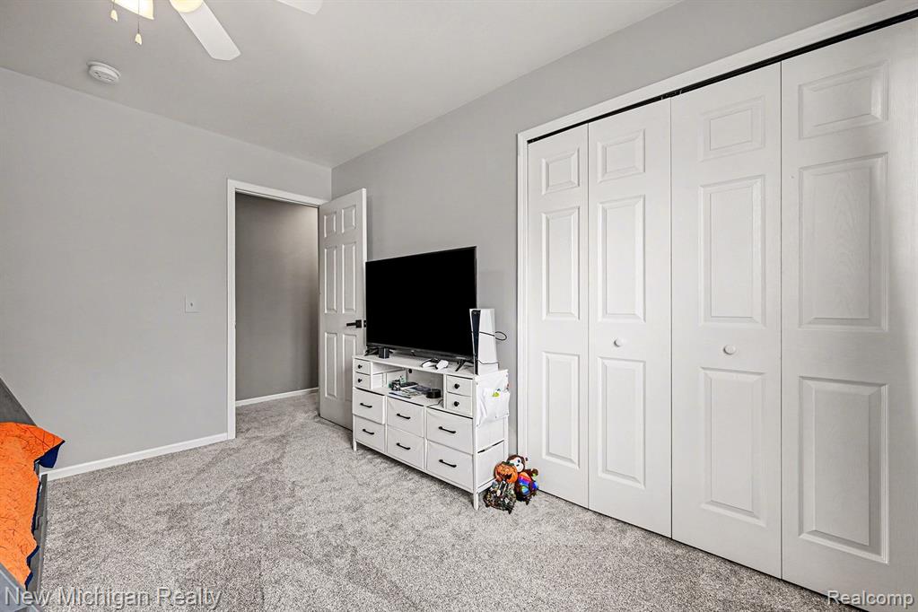 6612 Ashley Court, Waterford, MI 48327 — Photo 23