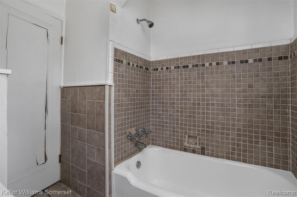 16555 Bramell Street, Detroit, MI 48219 — Photo 12
