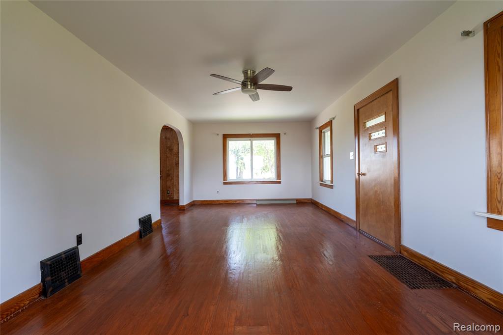 2900A S Miller Road, Saginaw, MI 48609 — Photo 6