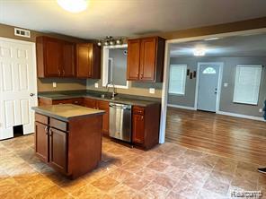 815 Rickett Road, Brighton, MI 48116 — Photo 8
