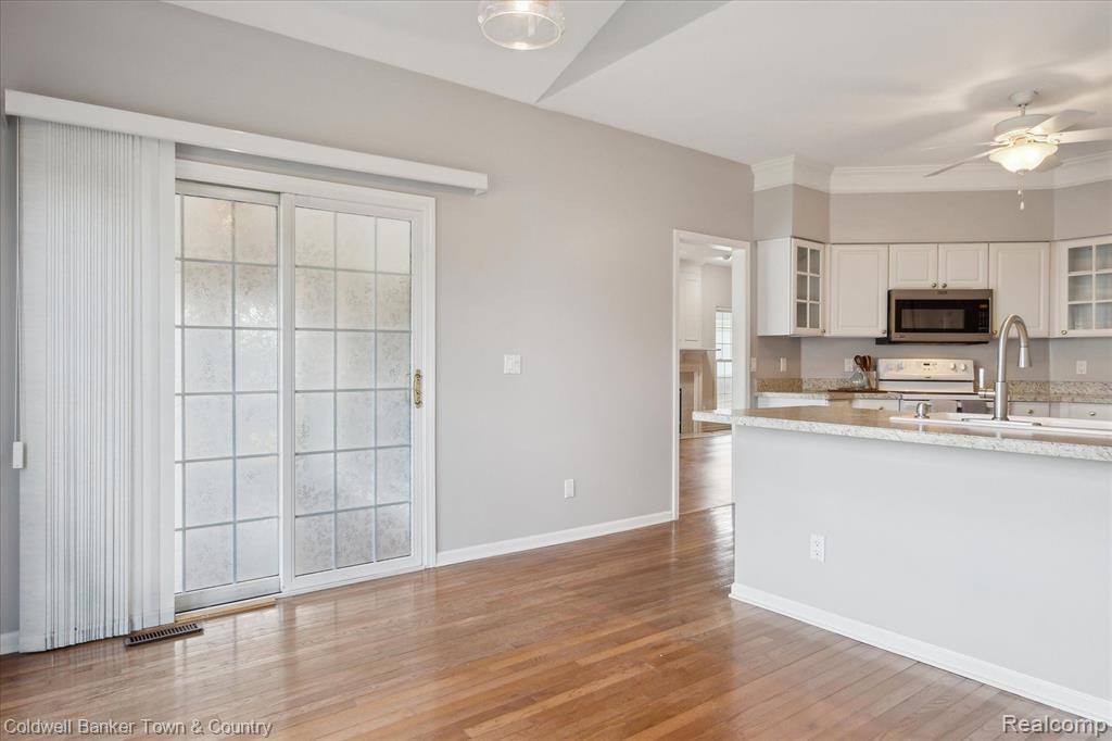 39682 MUIRFIELD Lane, 255, Northville, MI 48168 — Photo 10