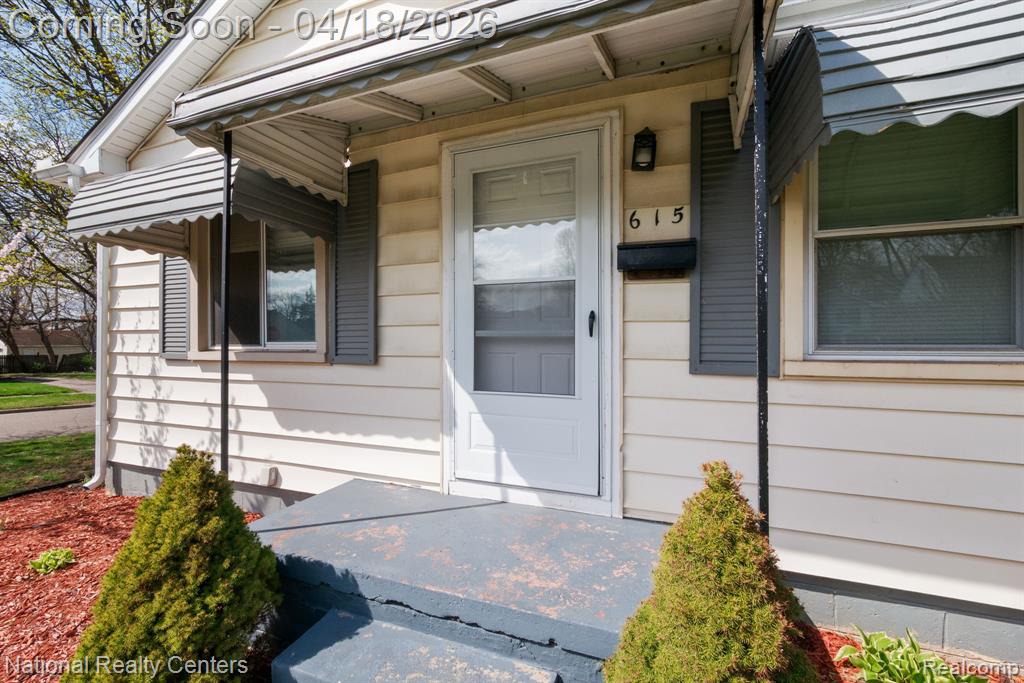 615 Lenox Avenue, Pontiac, MI 48340 — Photo 3