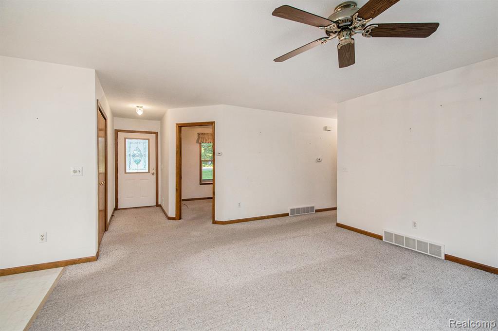 7413 W Nestel Road, Houghton Lake, MI 48629 — Photo 6
