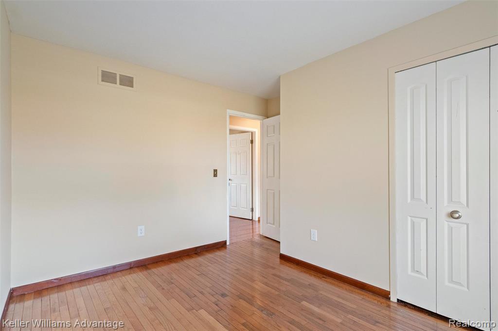 44528 WHITMAN Avenue, Canton, MI 48187 — Photo 21