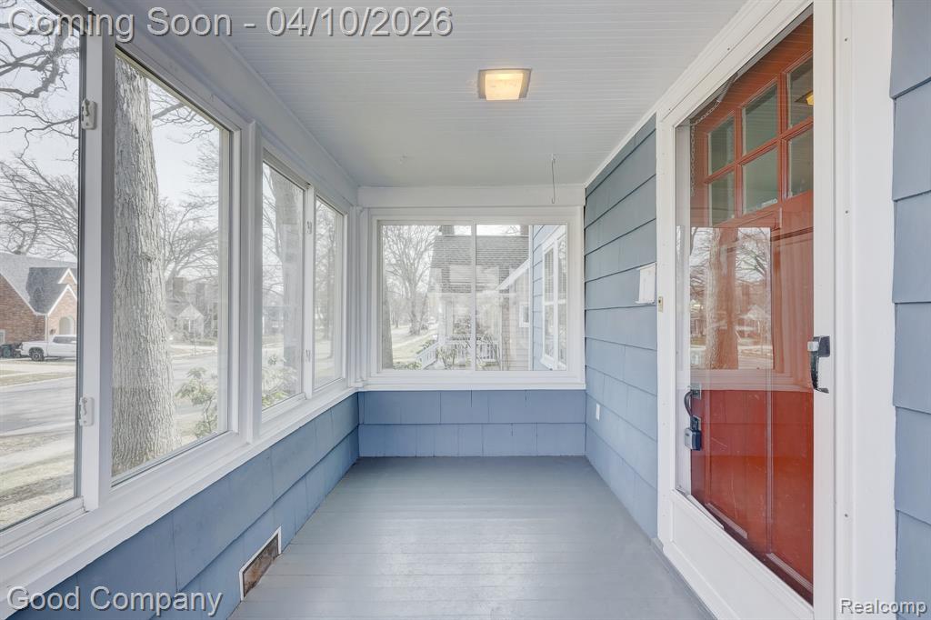 705 W Breckenridge Street, Ferndale, MI 48220 — Photo 3