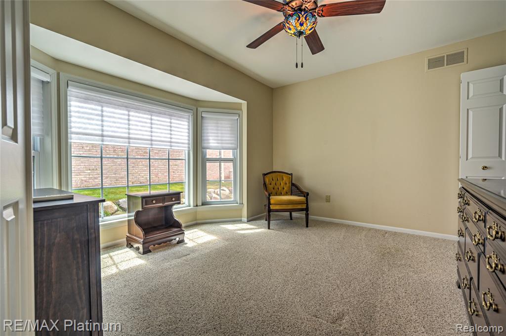 807 Whisperwood Drive, 70, Fenton, MI 48430 — Photo 19