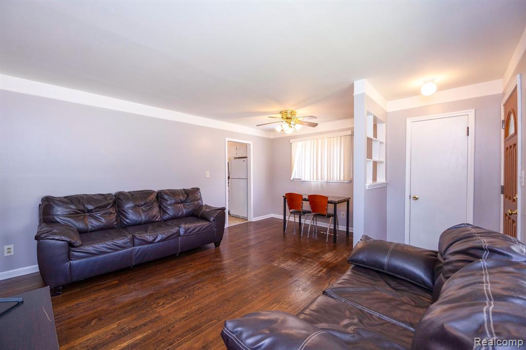 4297 EASTLAWN Avenue, Wayne, MI 48184 — Photo 12
