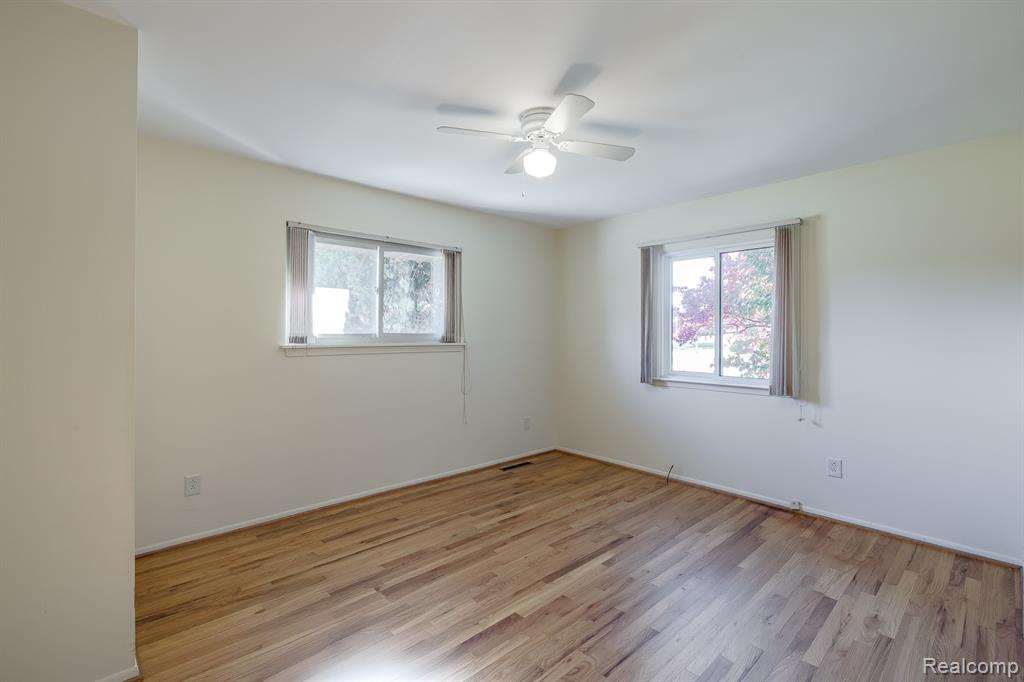 7070 Aldredge Drive, Swartz Creek, MI 48473 — Photo 11