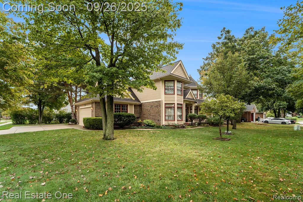 6764 Redford Circle, Troy, MI 48085 — Photo 3