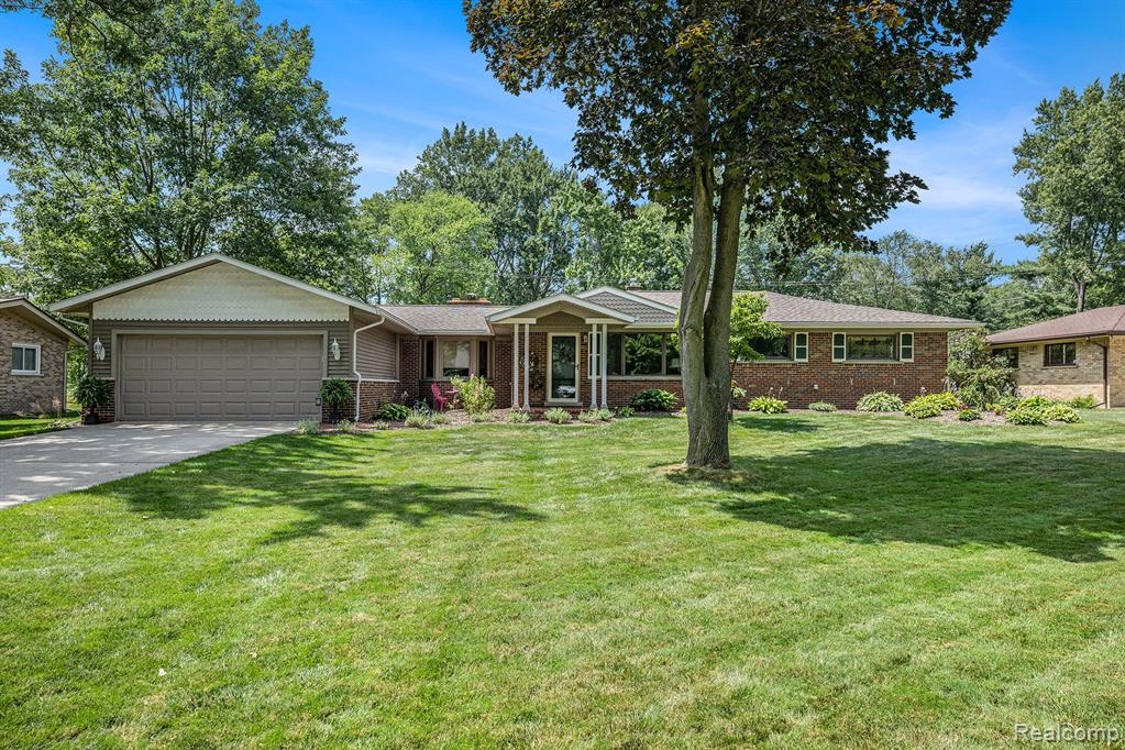53321 Suzanne Avenue, Shelby Twp, MI 48316 — front exterior