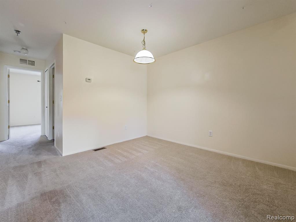 642 LYDIA Lane, Pontiac, MI 48341 — Photo 5