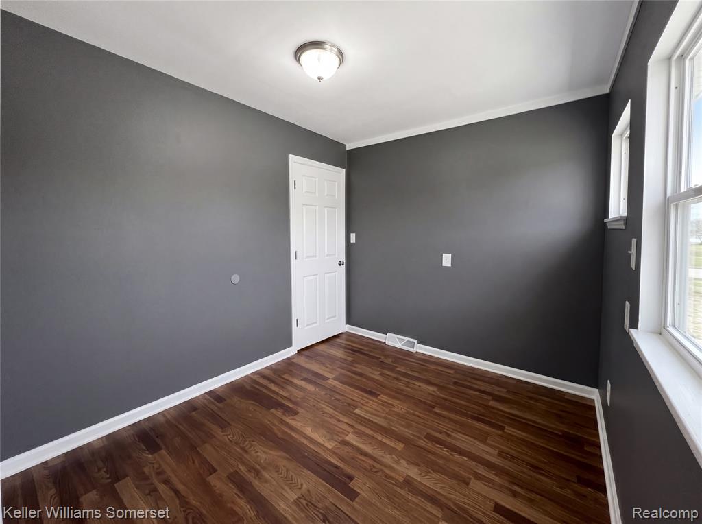 8647 Chalmers Avenue, Warren, MI 48089 — Photo 10