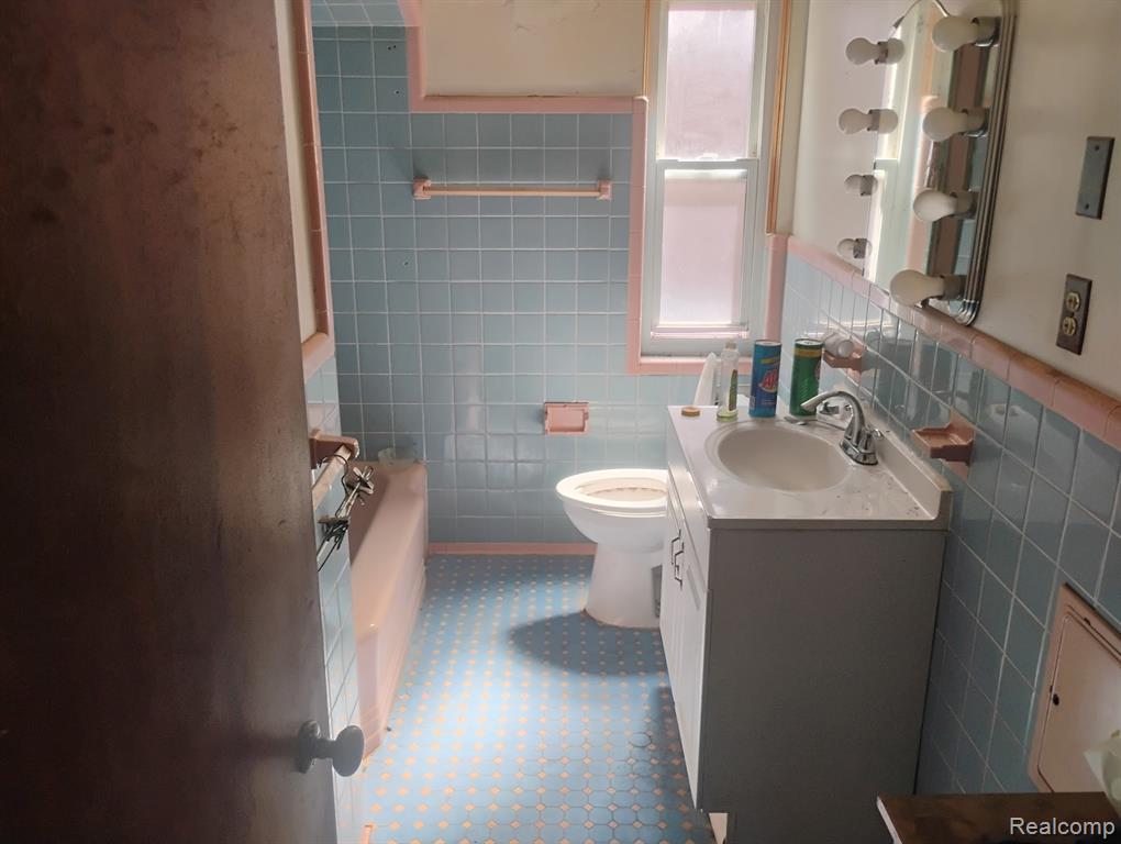 10346 Lakepointe Street, Detroit, MI 48224 — Photo 12