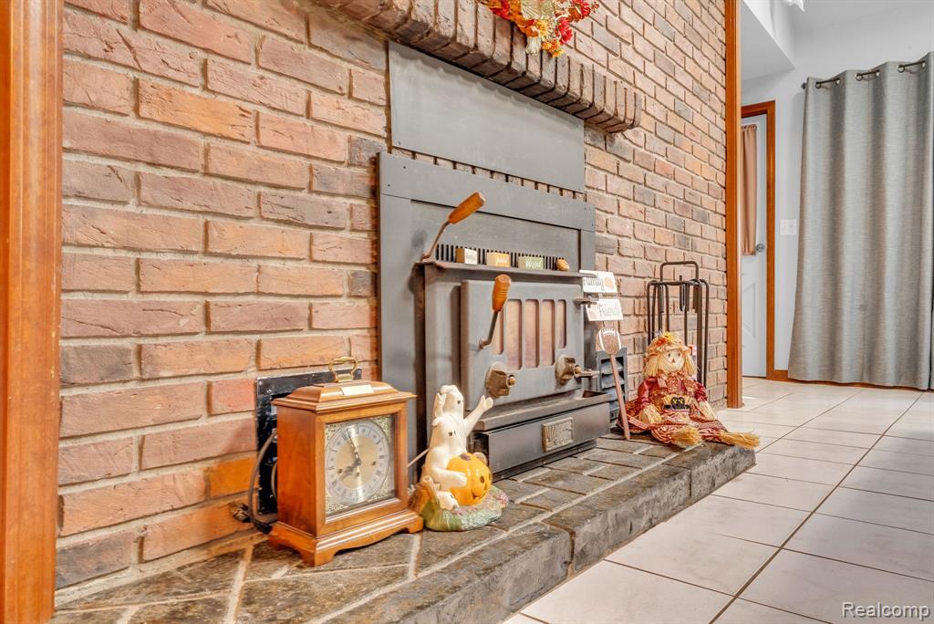 7730 Austere Drive, Waterford, MI 48329 — Photo 6