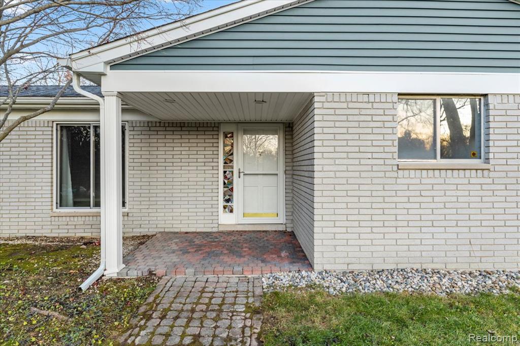 9240 Allen Road, Clarkston, MI 48348 — Photo 9