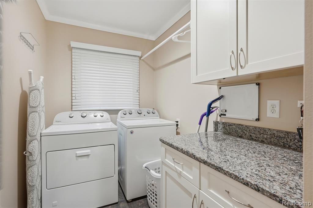 48607 Presidential Drive, Macomb, MI 48044 — Photo 12