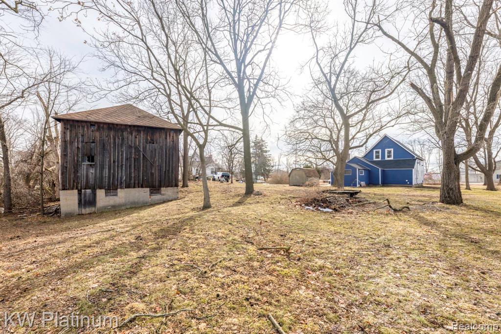 2819 Ravenswood Road, Port Huron, MI 48060 — Photo 5