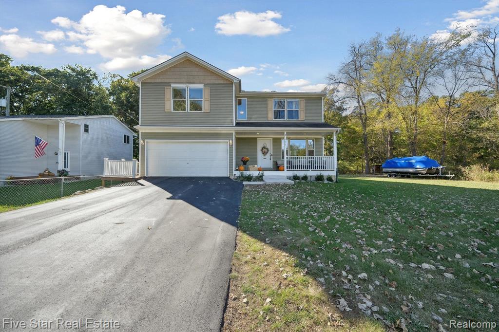 490 CLAYBURN Boulevard, Waterford, MI 48327 — Photo 44