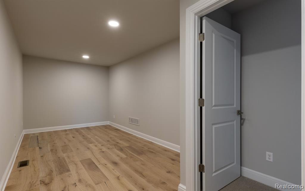 4308 Navin Field Lane, Troy, MI 48085 — Photo 15