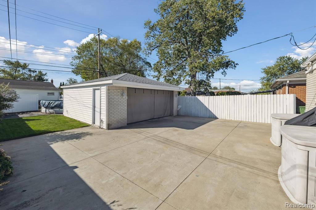 13121 Orchard Road, Southgate, MI 48195 — Photo 28