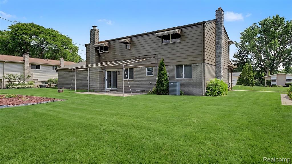 6780 Lee Crest Drive, West Bloomfield, MI — Photo 80