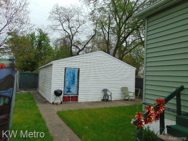 5336 FISCHER Street, Detroit, MI 48213 — Photo 12