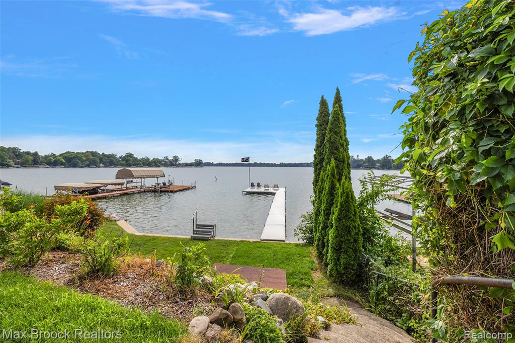 3642 Orchard Lake Road, West Bloomfield, MI 48324 — Photo 31