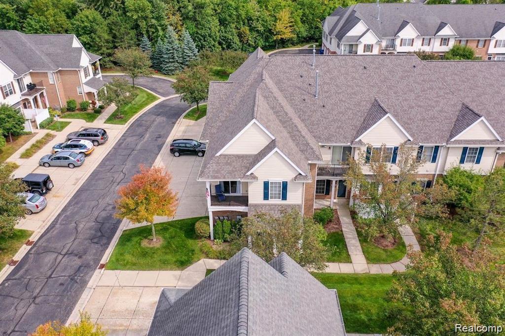 731 Amberly Drive, C, Waterford, MI 48328 — Photo 31
