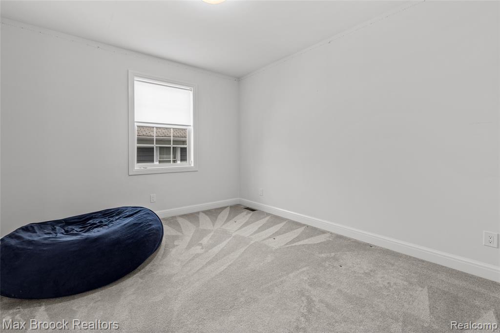 955 S BATES Street, Birmingham, MI 48009 — Photo 24