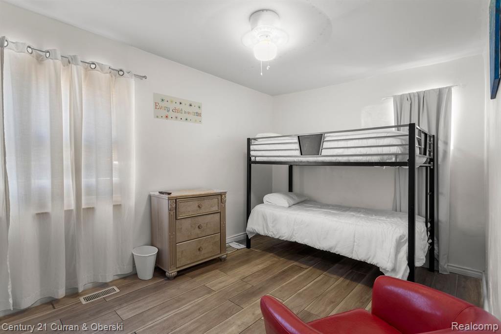11670 MARLOWE Street, Detroit, MI 48227 — Photo 15