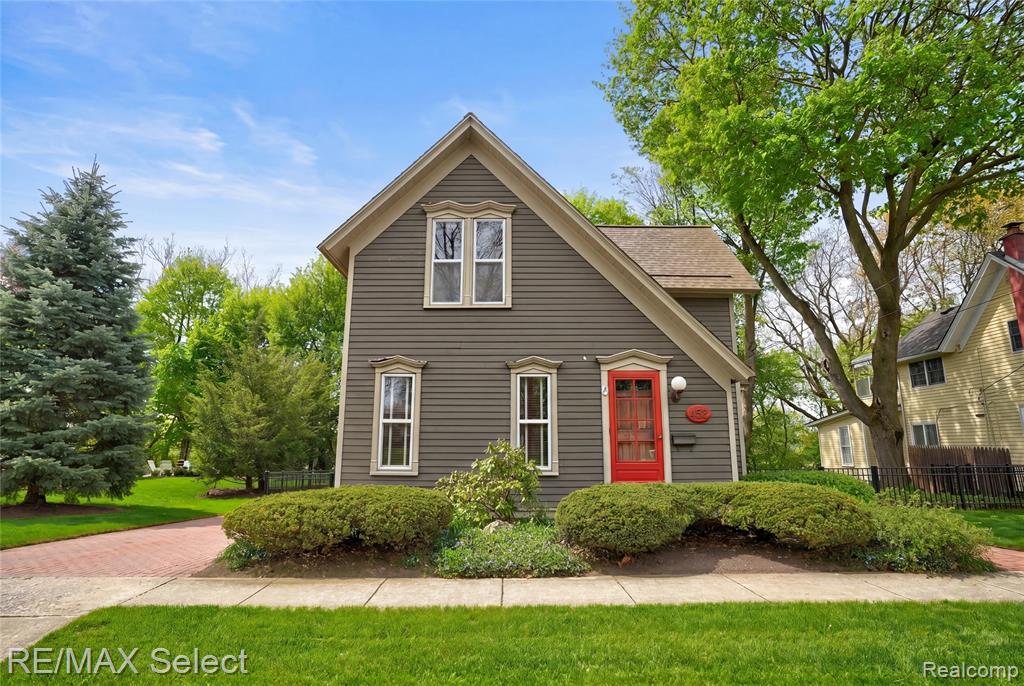 452 Butler Street - Photo 2
