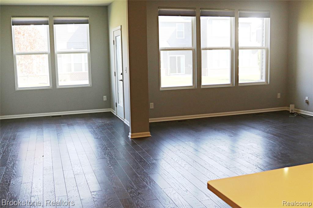 4789 Glenora Drive, Lake Orion, MI, 00000