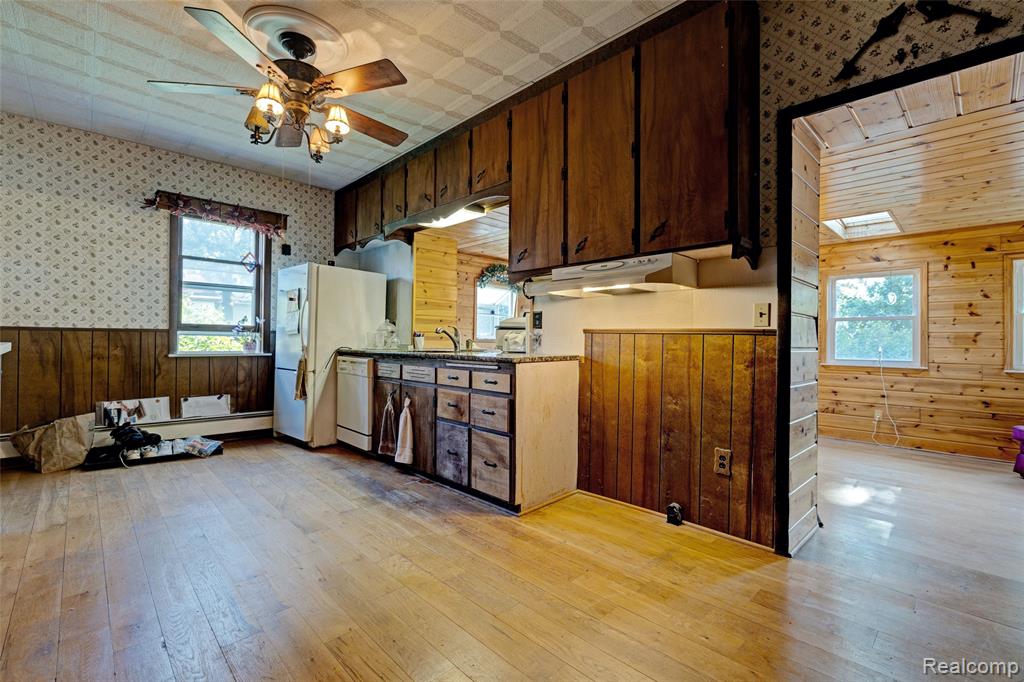 8028 Clarence Street, Goodrich Vlg, MI — Photo 21