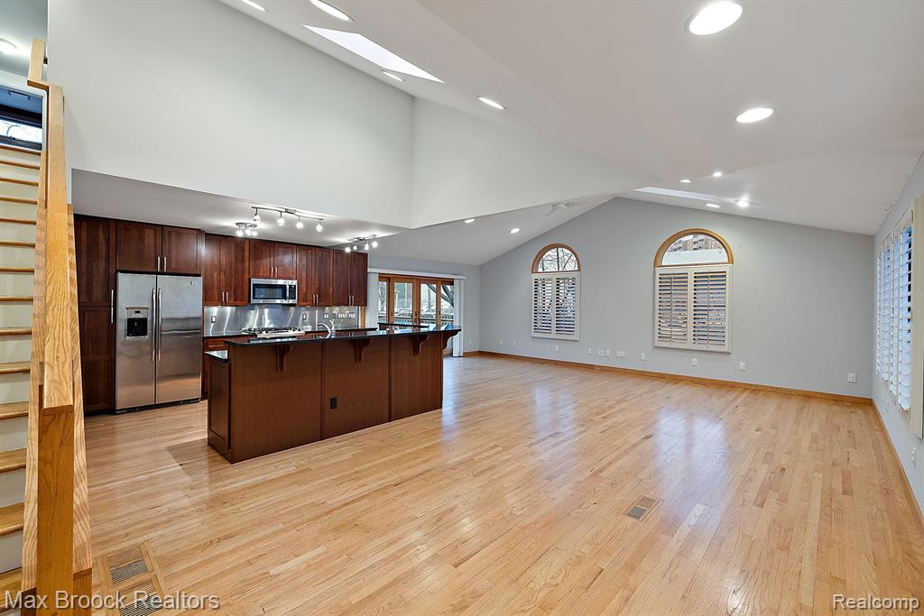 810 CHESTNUT Street, Birmingham, MI 48009 — Photo 2