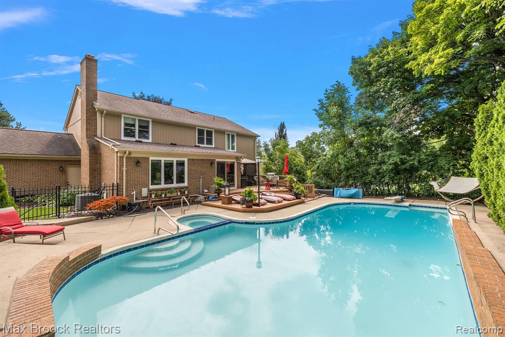 4222 Barn Meadow Lane, West Bloomfield, MI 48323 — Photo 35